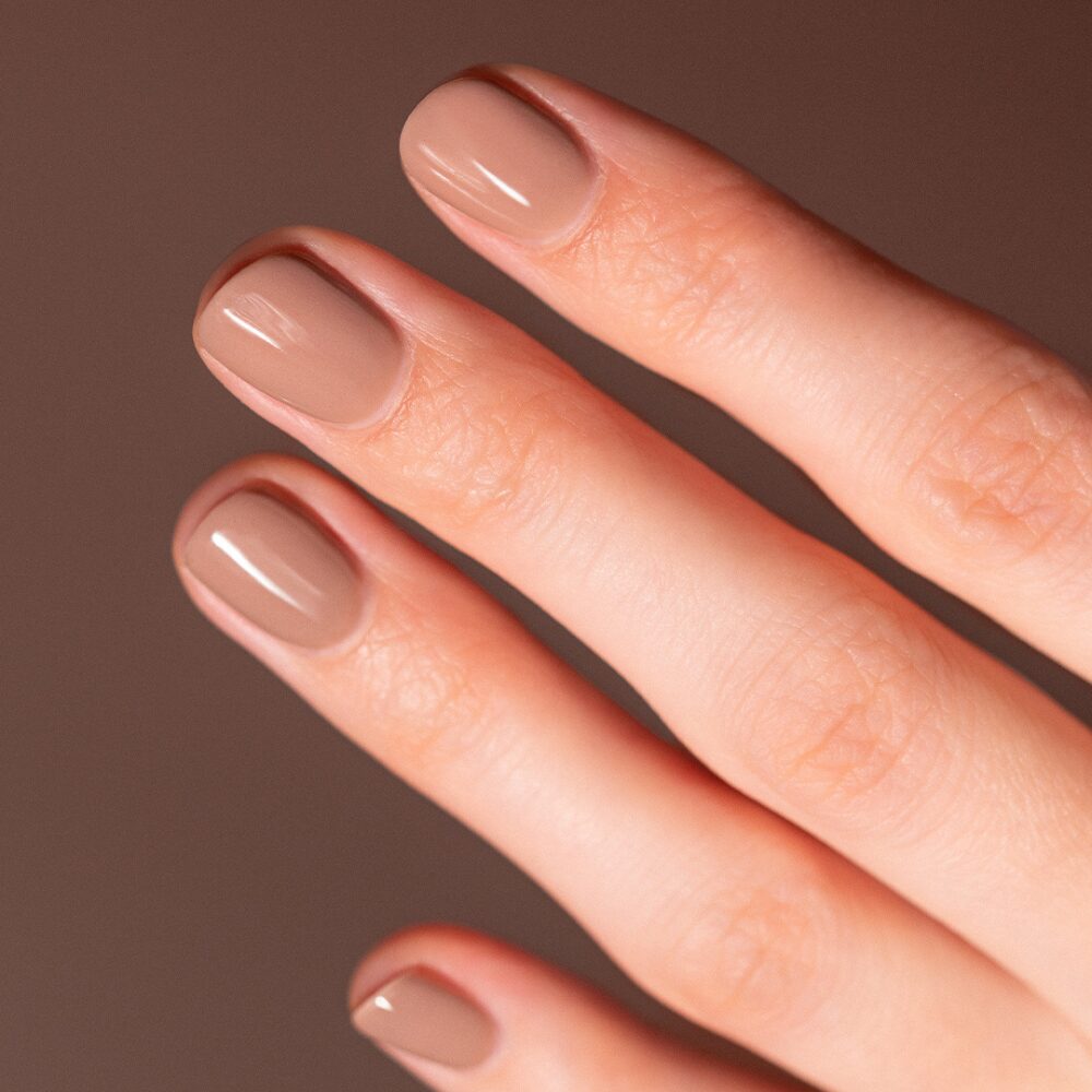 Jakie kolory na krótkie paznokcie?